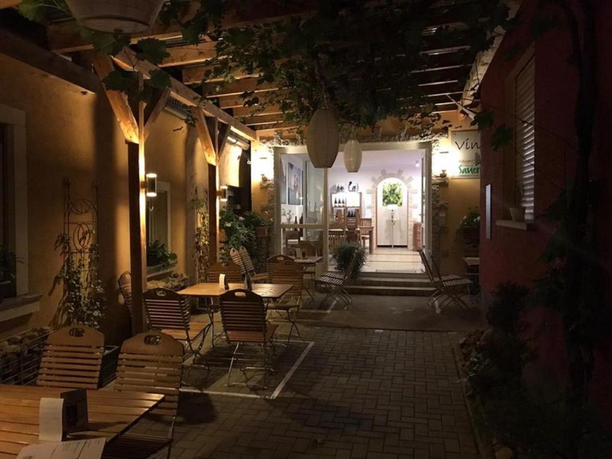 Weingut Manuel Sauer Hotel Nordheim am Main Luaran gambar
